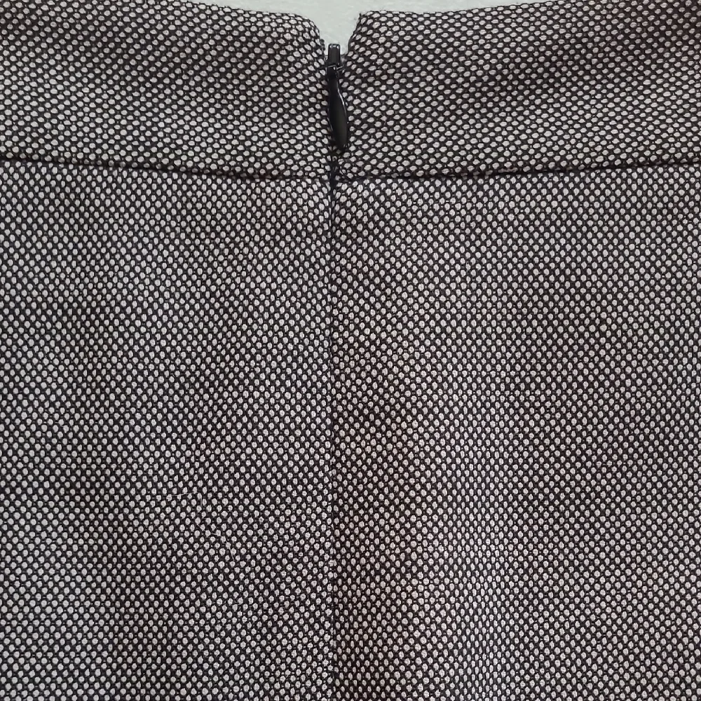 SZ6 Banana Republic Wool Gray Midi Skirt - Picture 5 of 8